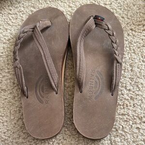 NWOT Rainbow Women's Tan Leather Sandals